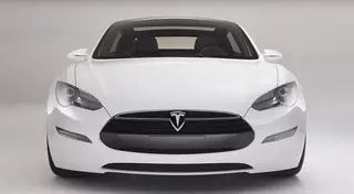 Tesla разрабатывает самодвижущийся зарядник-змею