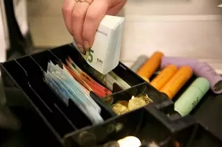 Литва официально перешла на евро