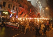 Националисты провели в Киеве факельный марш в честь Бандеры
