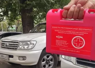 Казахстанцы должны обновить автомобильную аптечку до 11 января