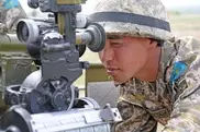 Число военнослужащих по контракту растет в Казахстане
