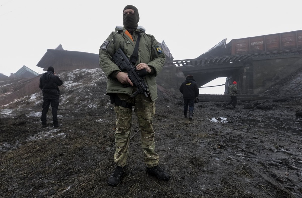 Украинские военные неподалеку от деревни Кузнецовка в Запорожье. Фото ©REUTERS