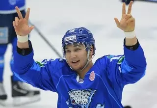 "Барыс" одержал волевую победу над "Сибирью"