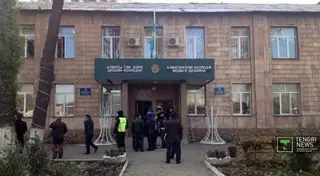 Взрыв гранаты в колледже Алматы: Суд продлил срок ареста для учителей НВП