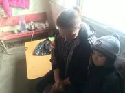 Полиция Алматы поможет живущей в контейнере на автомойке семье