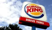 Посетительница Burger King получила вместо еды пакет с деньгами