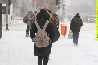 Занятия в школах из-за морозов снова отменили в Астане и ВКО