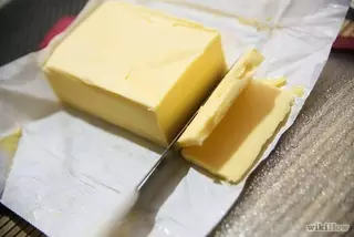 82-летняя бабушка умерла после обвинений в краже масла в России