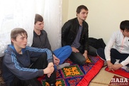 Выпускники детдома объявили голодовку в Актау