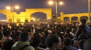 Более 20 футбольных фанатов погибли в ходе столкновений с полицией в Каире