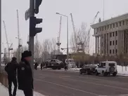 У здания Министерства обороны Казахстана взорвался автомобиль
