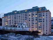 Город, состоящий из одного большого дома