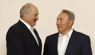 Лукашенко проинформировал Назарбаева об итогах переговоров в Минске