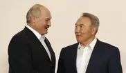 Лукашенко проинформировал Назарбаева об итогах переговоров в Минске