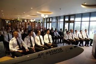 "Эйр Астана" намерена увеличить число казахстанских пилотов