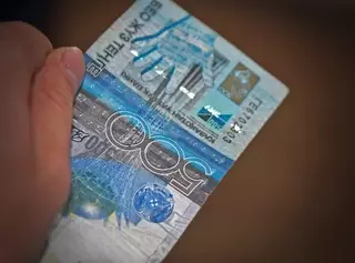 Уголовное дело о продаже ребенка за 500 тенге прекратили в отношении карагандинки