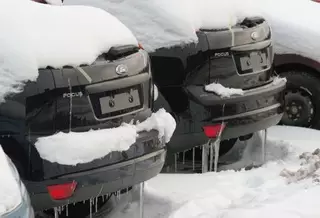 Продажи автомобилей в Казахстане упали на 40 процентов за два месяца