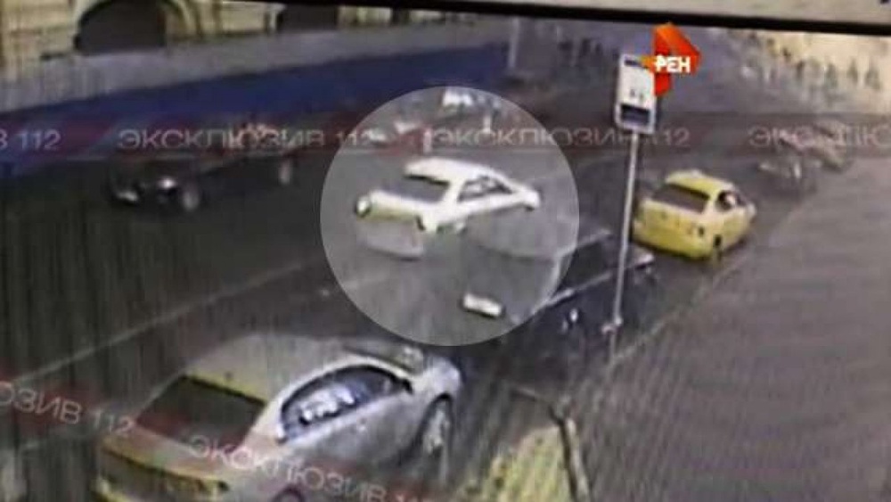 Камеры наблюдения засекли машину убийц. © ren.tv