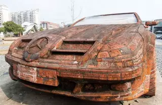 Дизайнер из Китая создал Mercedes из кирпичей