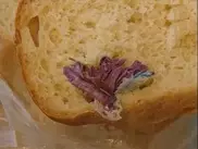 Нашедшей в хлебе грязный платок карагандинке предлагали деньги за молчание