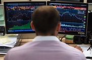 Курс доллара к тенге продолжит незначительный рост - эксперт