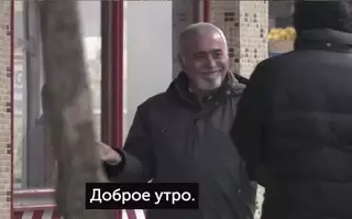 Целый район выучил язык жестов ради глухонемого соседа