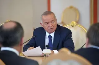 Ислам Каримов намерен сохранить внеблоковый статус Узбекистана
