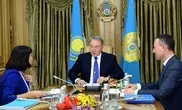 Назарбаев передал 600 тысяч долларов двум фондам