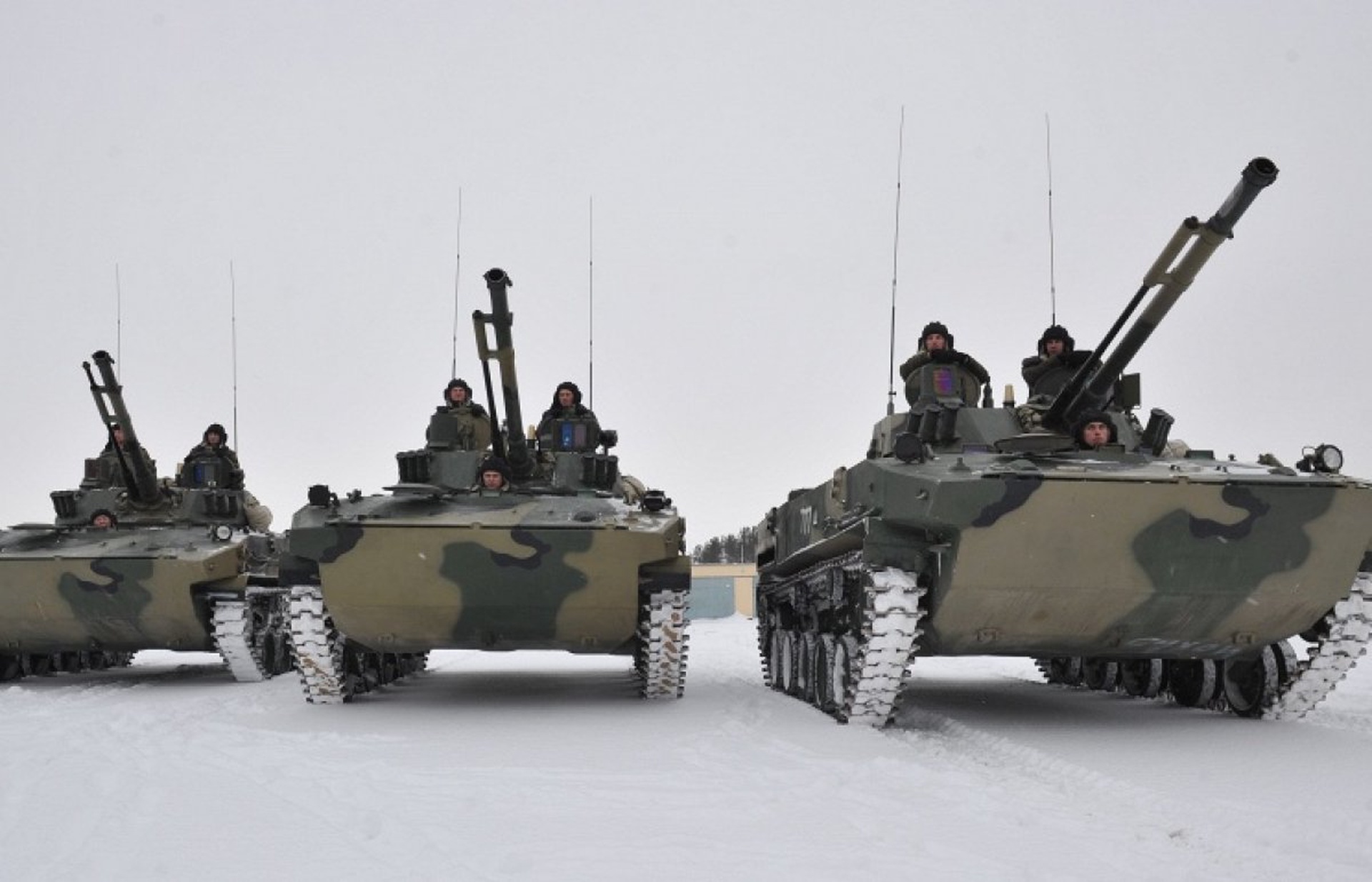 Техника воздушно десантных войск. БМД 4 ВДВ. БМД 4м вооружение. БМД-4м десантирование. Шасси БМД 4м.