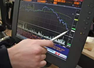 Акции Казкома и KEGOC продолжают достигать своих минимумов