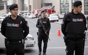 Люди с оружием захватили здание правящей партии в Стамбуле