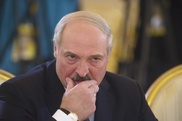 Лукашенко обложил тунеядцев налогом