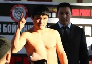 Боец из "Алаш Прайд" одержал победу на турнире в Краснодаре