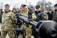 Порошенко протестировал новое украинское оружие