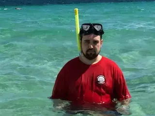 Парень показал, как надо ездить в путешествие без жены