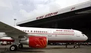 Пилот самолета Air India избил командира экипажа перед вылетом