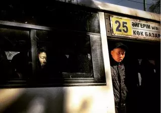 Кондуктор алматинского автобуса рассказал о внезапной славе