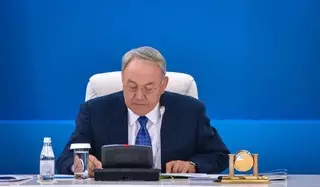 Назарбаев утвердил программу "Нұрлы жол"