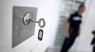 В тюрьме Карагандинской области будут выпускать пластиковые окна и стройматериалы