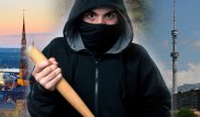 Арестованные за захват заложников казахстанцы в Риге могут быть причастны к вымогательству в РК