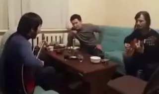 Казахи зажгли на гитаре