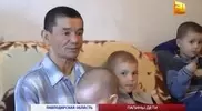 Отец-одиночка воспитывает шестерых детей в Павлодарской области
