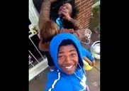 Подросток снял на видео драку матери со своей девушкой