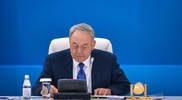 Назарбаев продолжает получать телеграммы с поздравлениями
