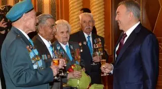 Президент ветеранам ВОВ: Ваши подвиги останутся эталоном смелости и патриотизма