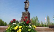 Памятник Ивану Панфилову открыл в Астане Нурсултан Назарбаев
