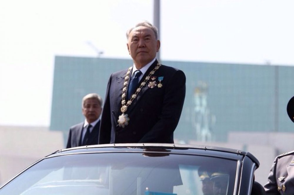 Нурсултан Назарбаев на параде Победы в Астане. Фото Ренат Ташкинбаев