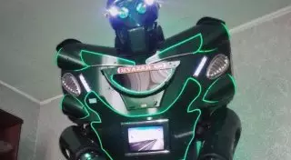 Житель Астаны собрал робота в домашних условиях