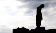 Мужчина пытался сброситься с моста в Астане из-за семейного конфликта