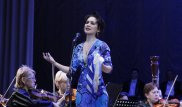 Мария Мудряк спела для ветеранов Алматы в честь 70-летия Победы